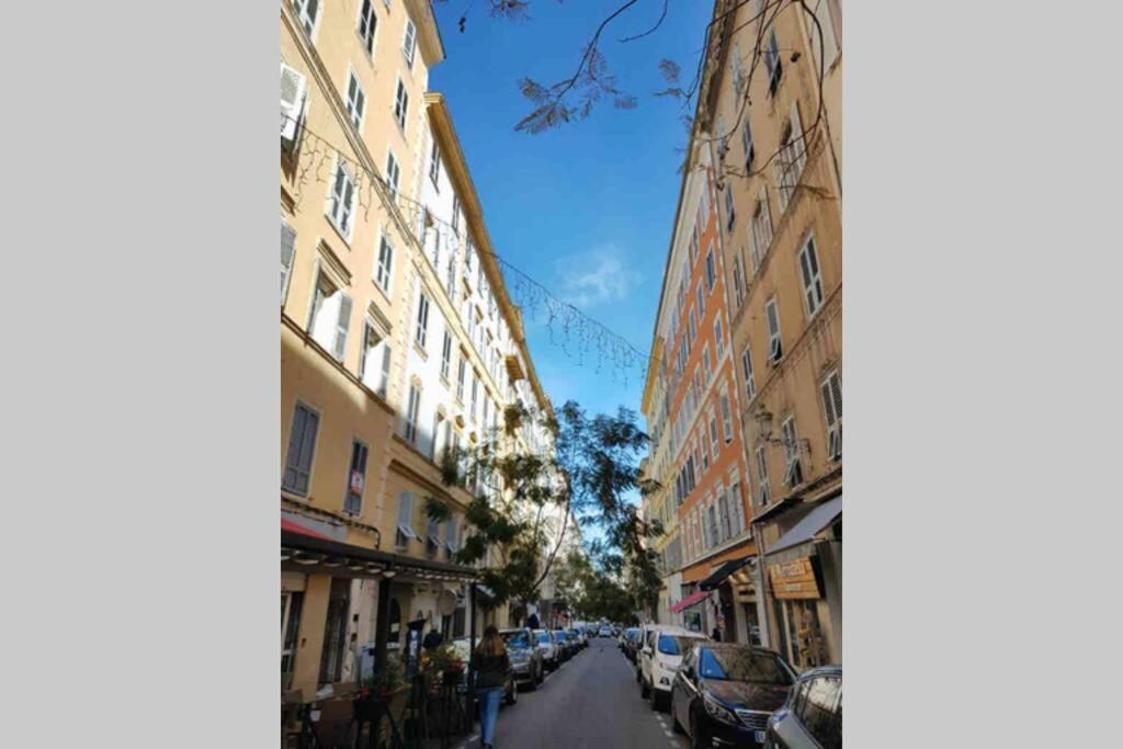 Appartement Vue Mer Avec Parking Gratuit Sur Place Bastia  Exterior foto